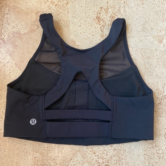 Lululemon Gear Up Bra
Score Jacquard Black Hero Blue / Black - size 8 - Picture 2 of 5